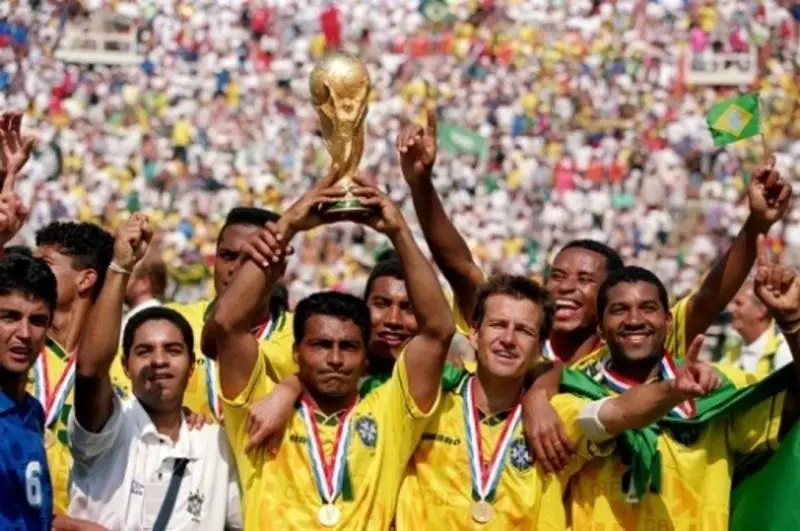 Brazil là đội tuyển vô địch World Cup nhiều lần nhất (5 lần đăng quang)